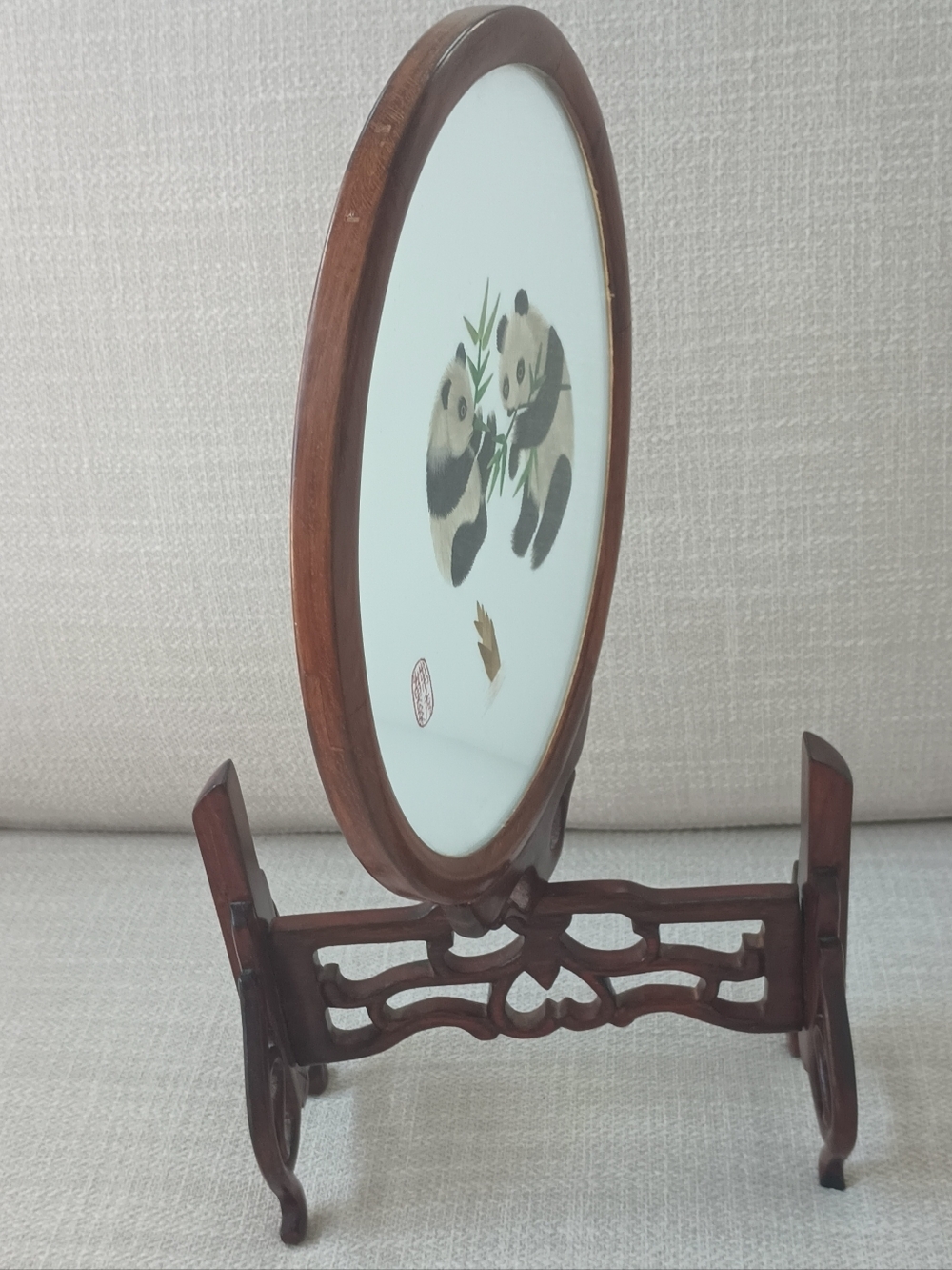 Round Embroidered Silk Panda Table Screen - Picture 7 of 10